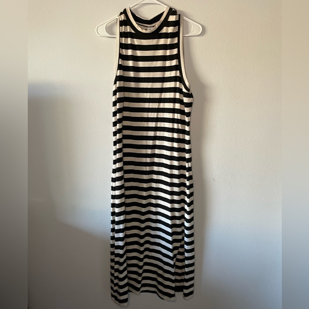 XL Old Navy Black and White Midi Dress